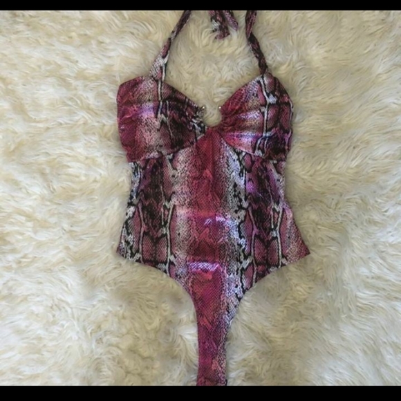 🆕Pink Shiny Snake Skin Sexy Summer Bodysuit Size S - Picture 6 of 6